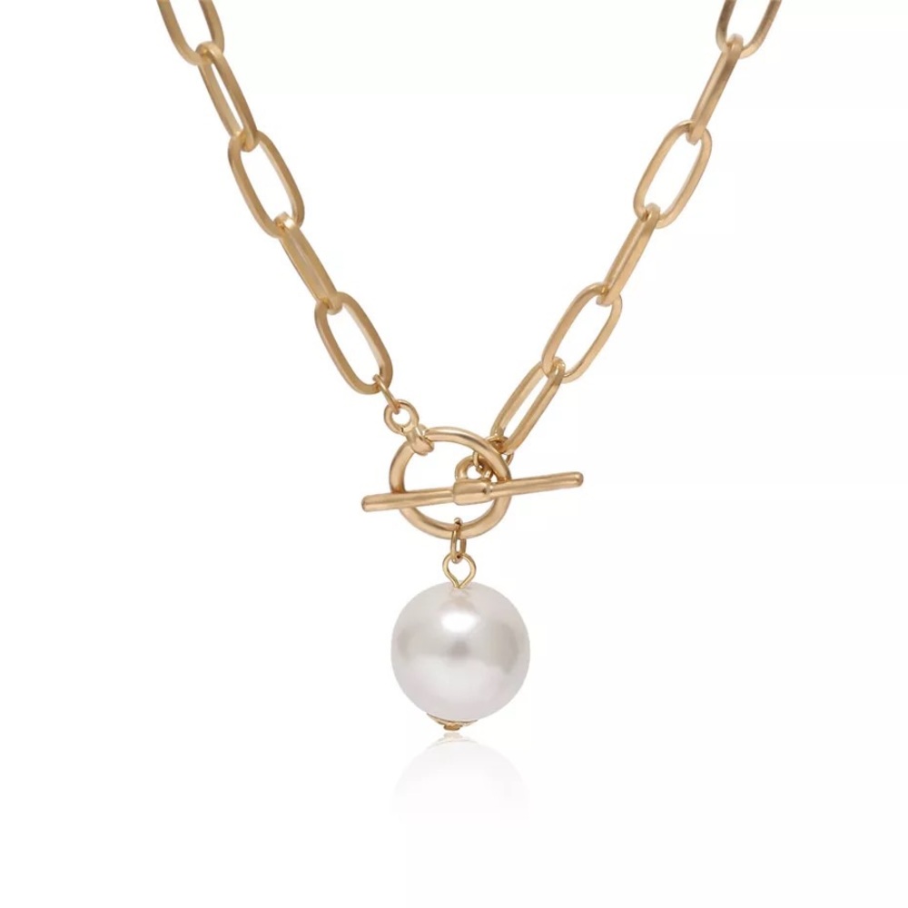 π3/$30 New Gold Link & Pearl Necklace - Picture 3 of 3